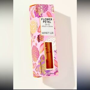 WINKY LUX “Flower Petal” lip oil